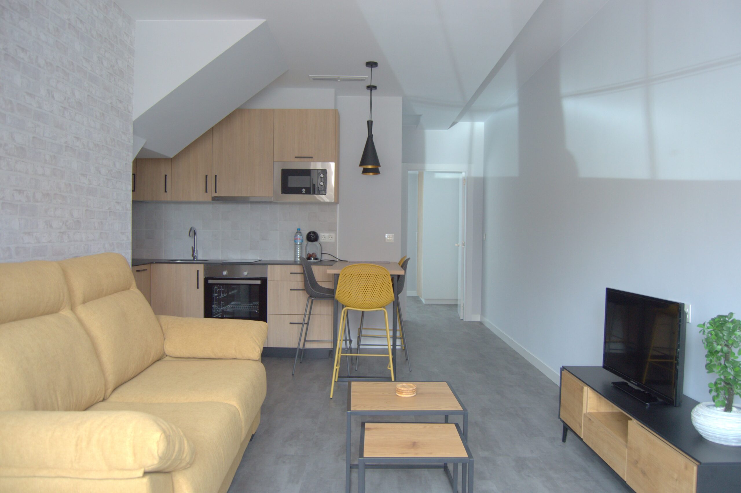 INDUSTRIAL STYLE